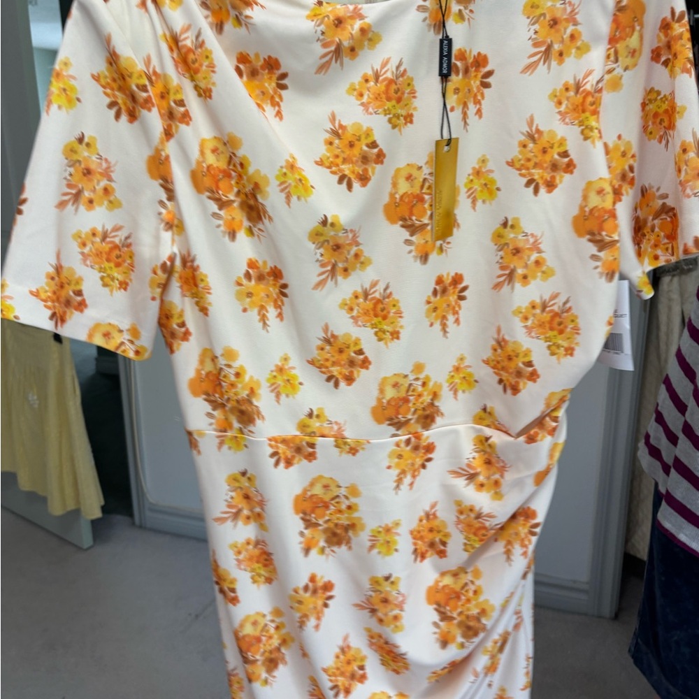 Alexia Admor Cream and Orange Floral Midi Dress